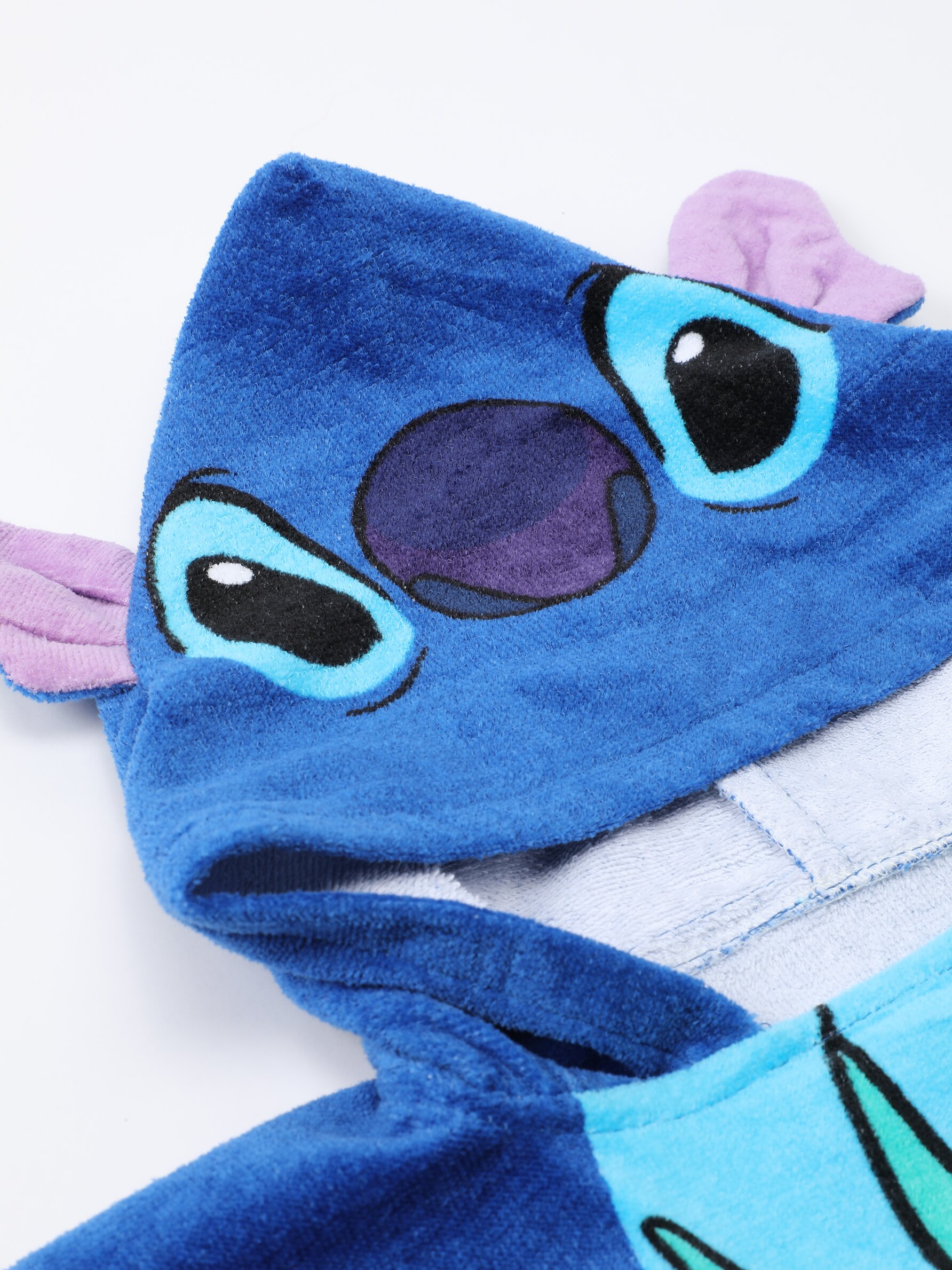 Poncho franela Stitch niña por 24,90€ –