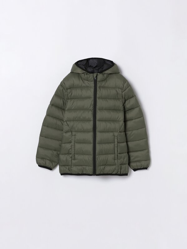 Lightweight hooded puffer jacket