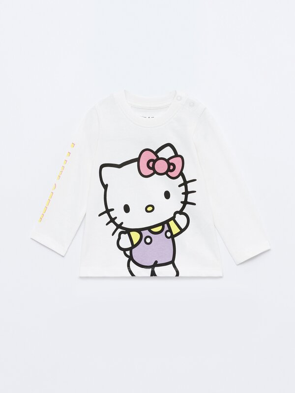 T-shirt com estampado da Hello Kitty ©Sanrio