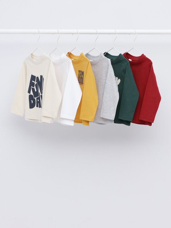 6-pack of contrast T-shirts