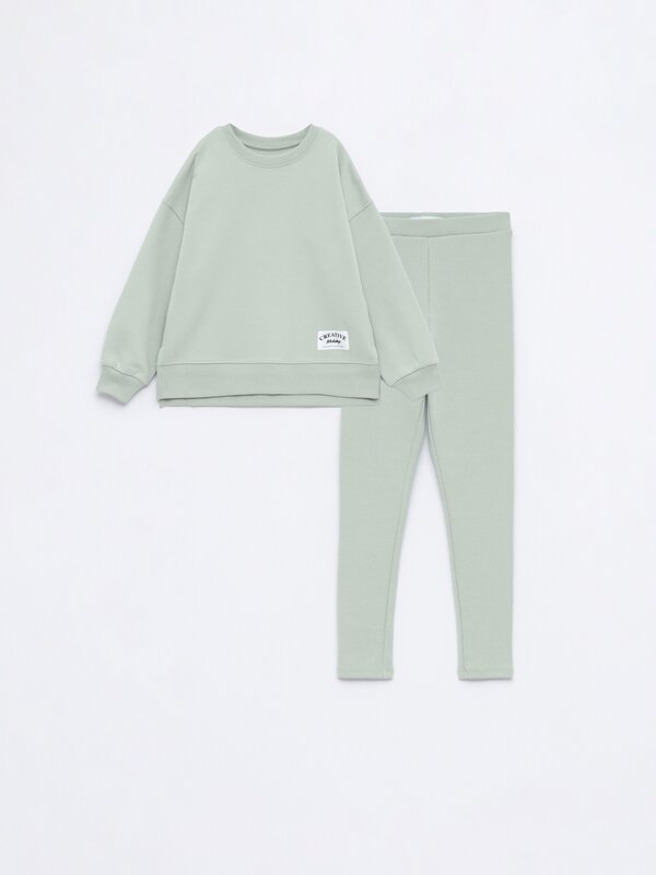 Conjunto de sudadera y legging de canalé