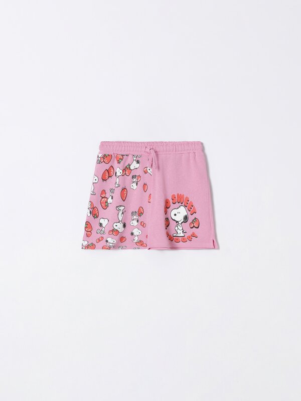 Plush shorts with a Snoopy Peanuts™ print