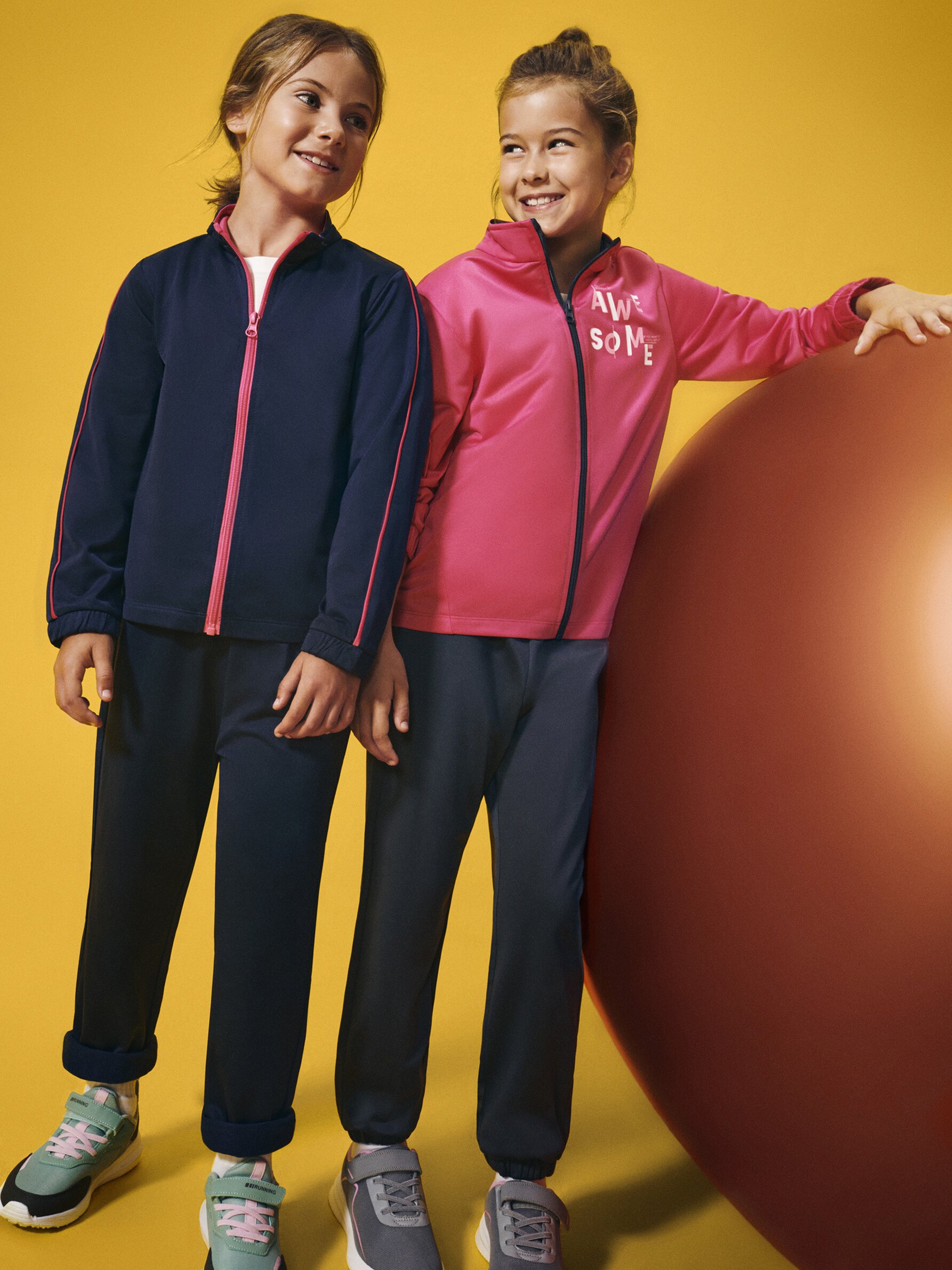 Sporty tracksuit set Tracksuits Sportswear CLOTHING Girl