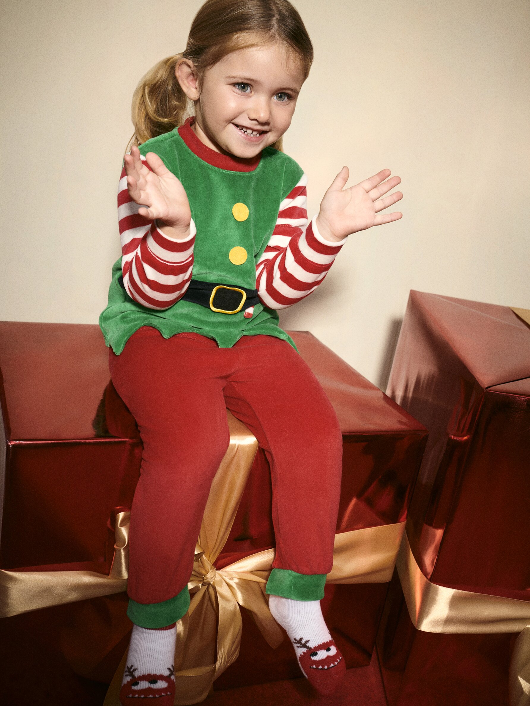Girls elf pyjamas online
