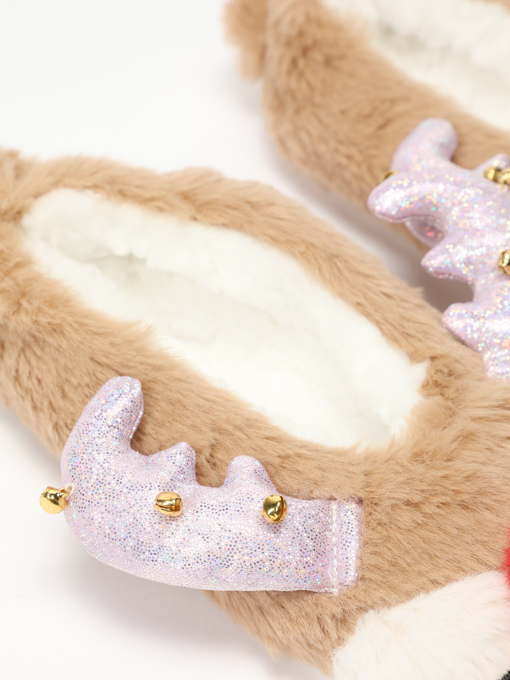 Reindeer slippers with bells clearance for adults