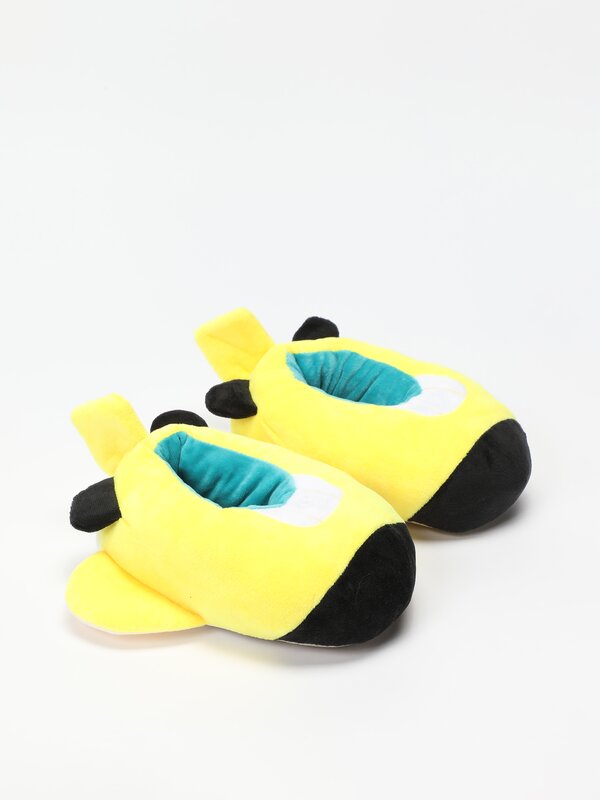 Spaceship house slippers
