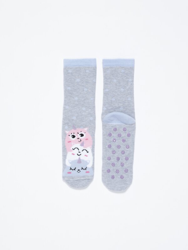Havlu kumaşlı ve tek boynuzlu kedi desenli çorap