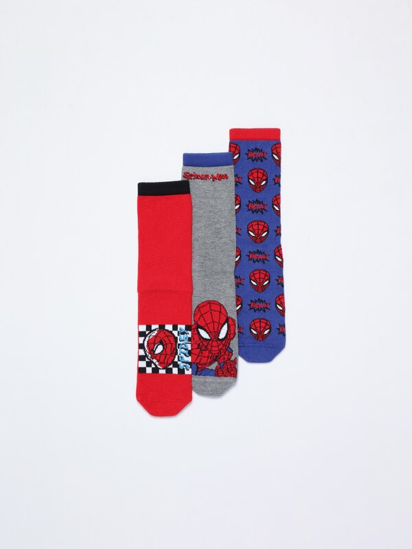 Pack of 3 pairs of long Spiderman ©Marvel print socks.
