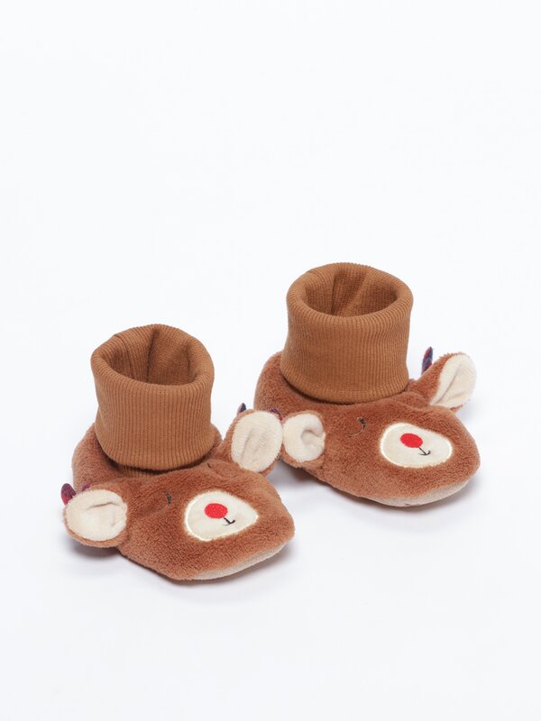 Reindeer house slippers