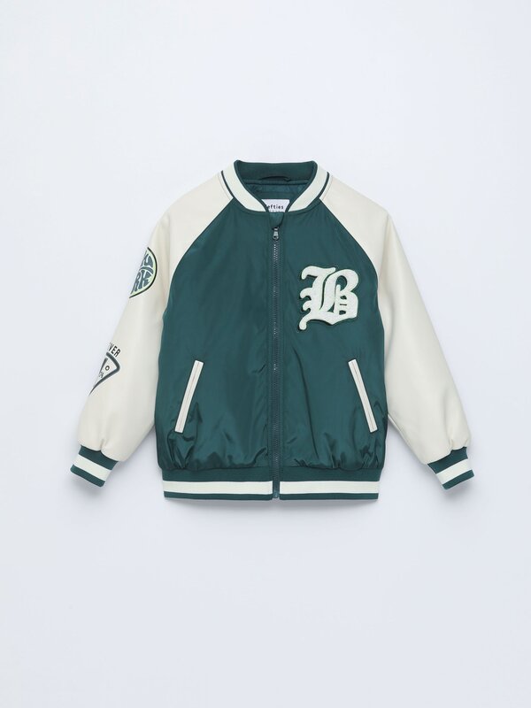 Bomber acolchoado com remendos