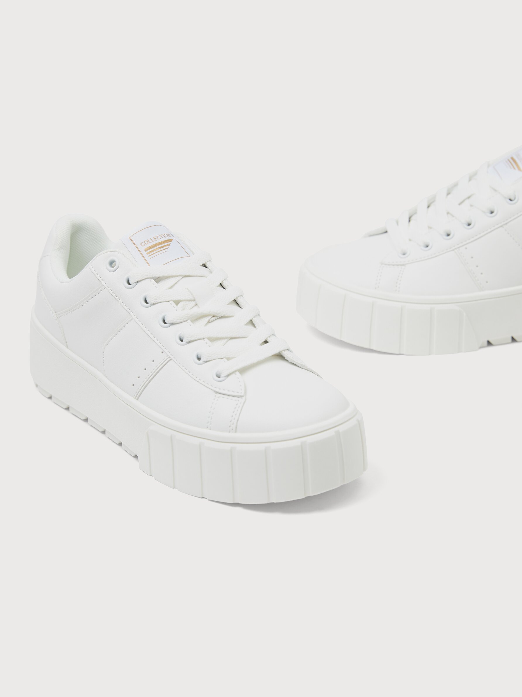 The street deals sneakers