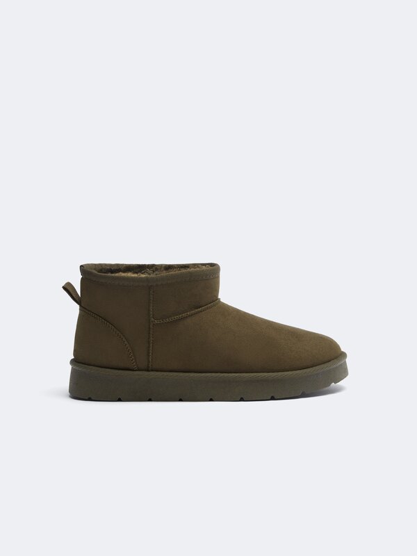 Lined ankle boots