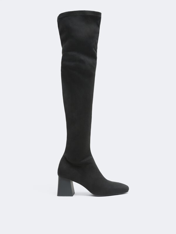 Heeled stretch boots
