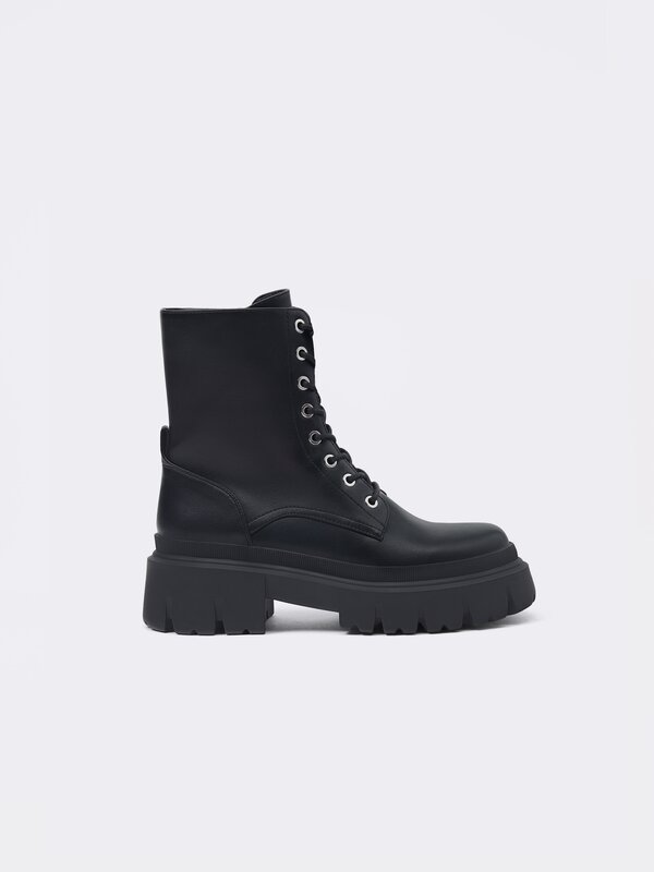 Botines lefties 2025