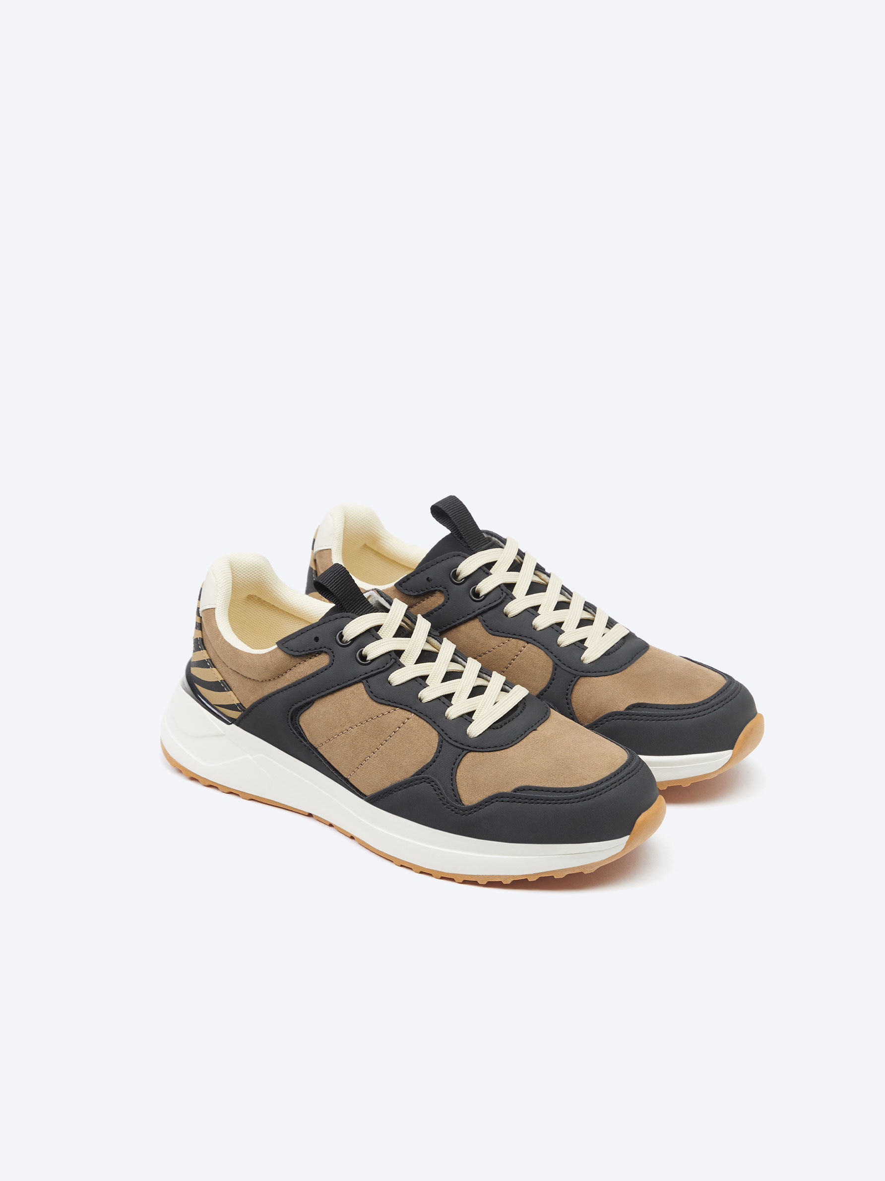 Casual sneakers Lefties UAE Dubai Sharjah Ajman UAQ Fujairah
