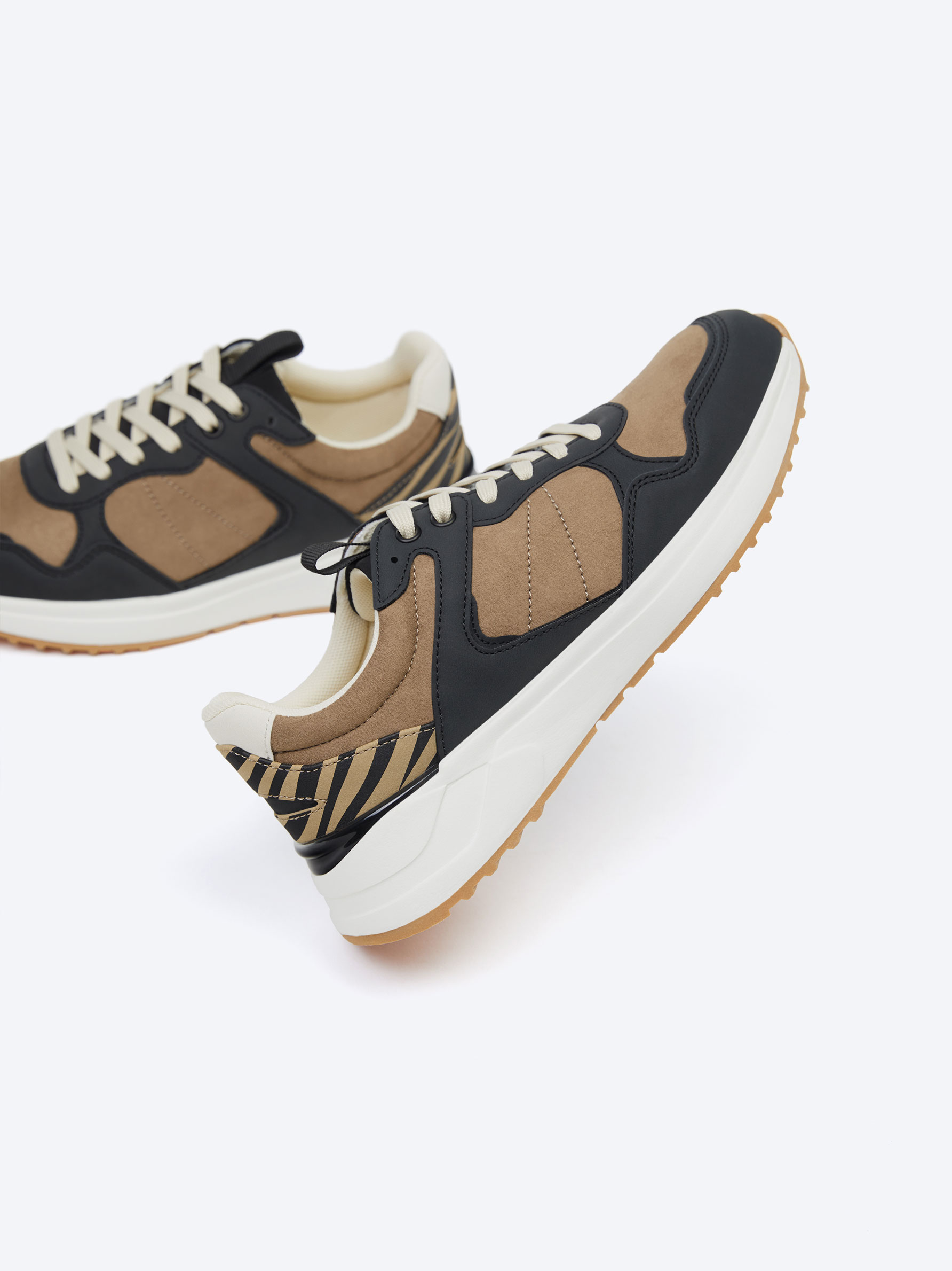 Casual new arrivals with sneakers