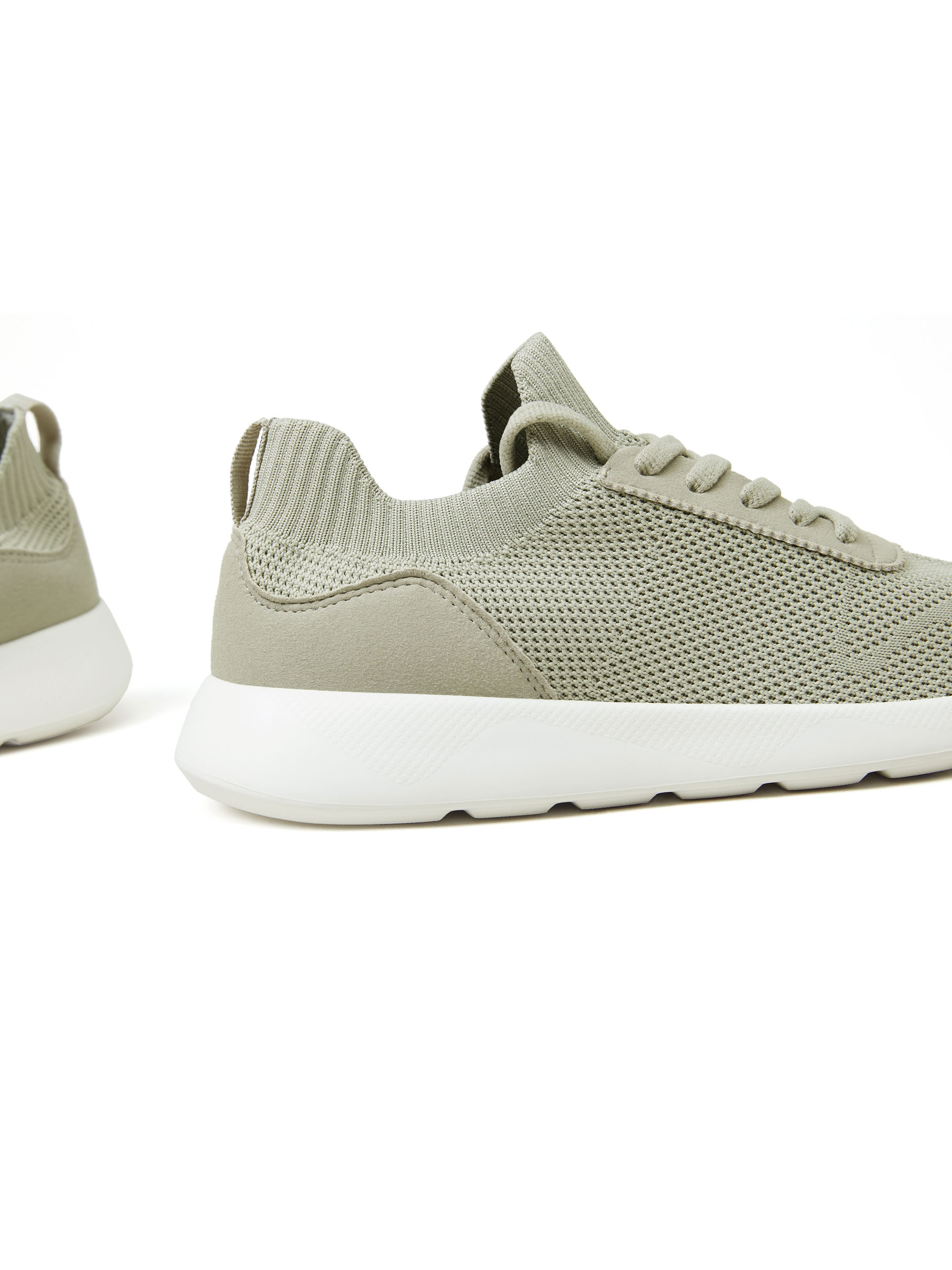 Minimalist sneakers store