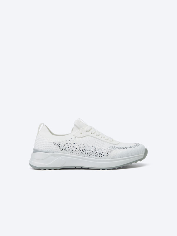 Sneakers with rhinestones