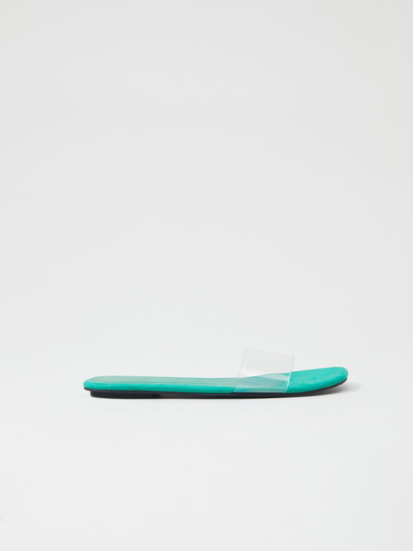 Flat vinyl sandals