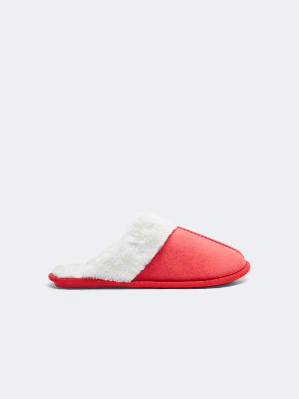 Faux fur house slippers