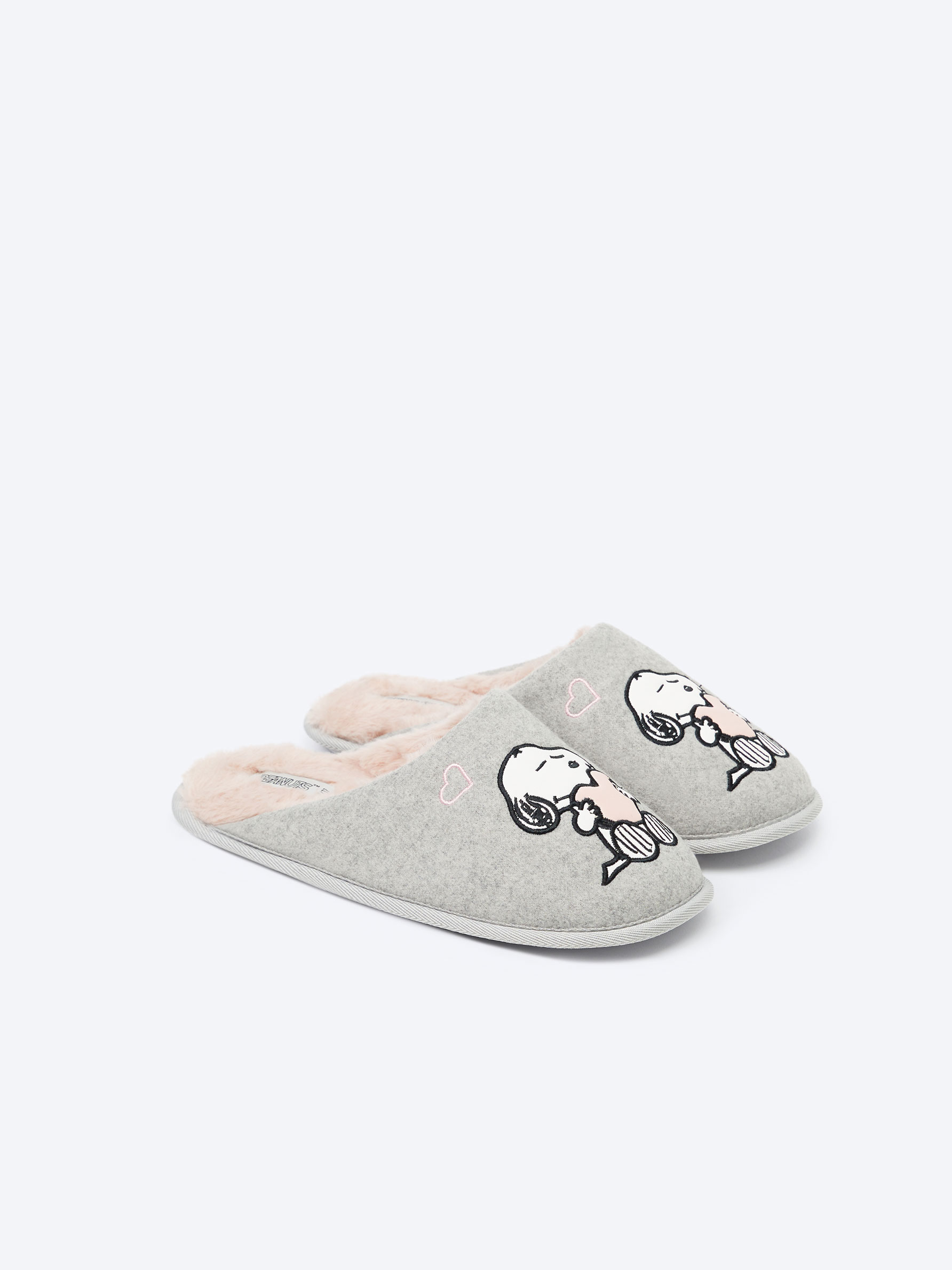 Snoopy sales slippers womens