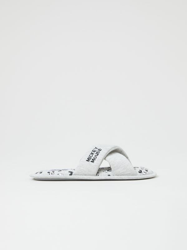 Zapatilla de casa Mickey ©DISNEY