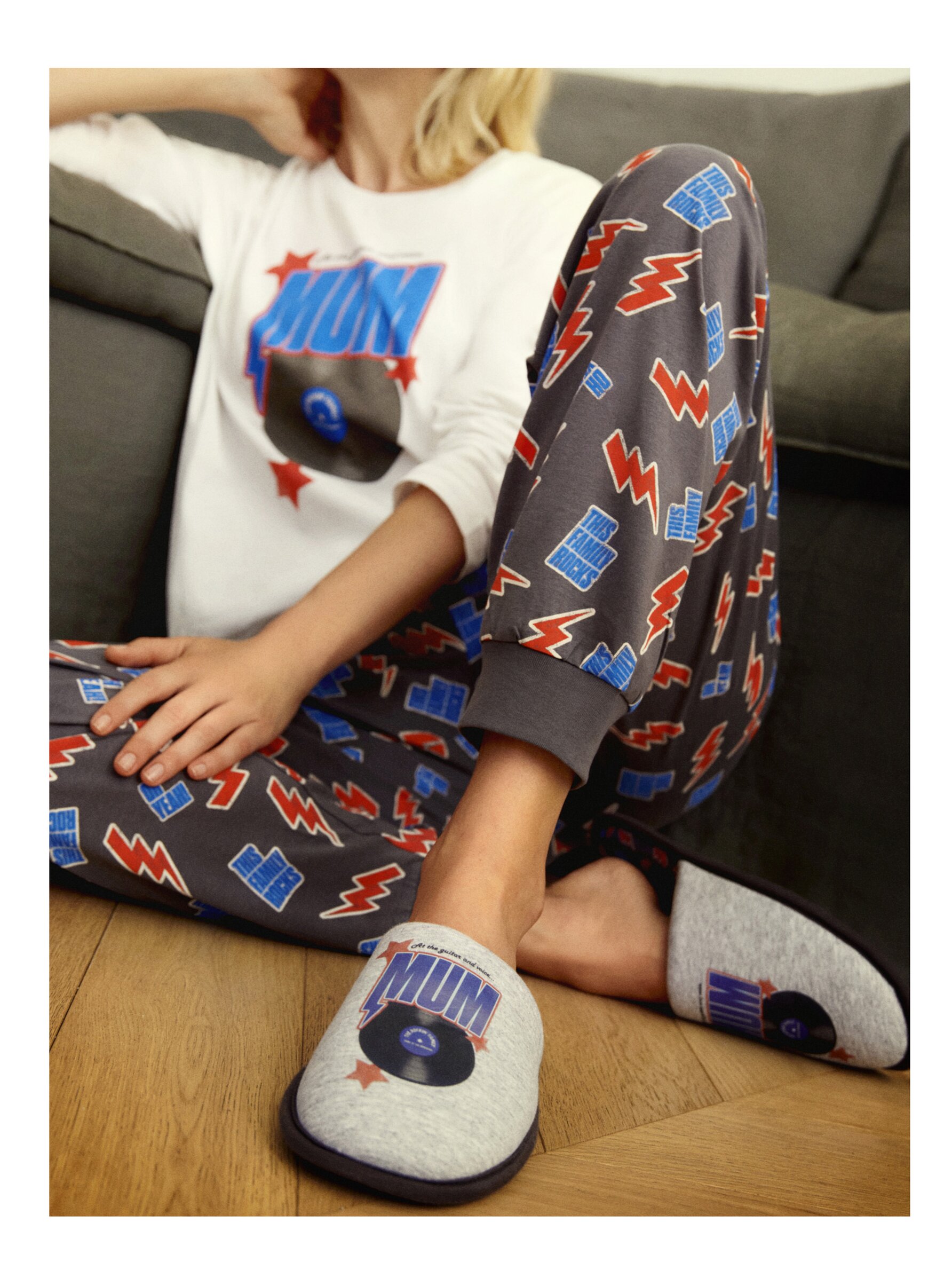 Rick and online morty house slippers