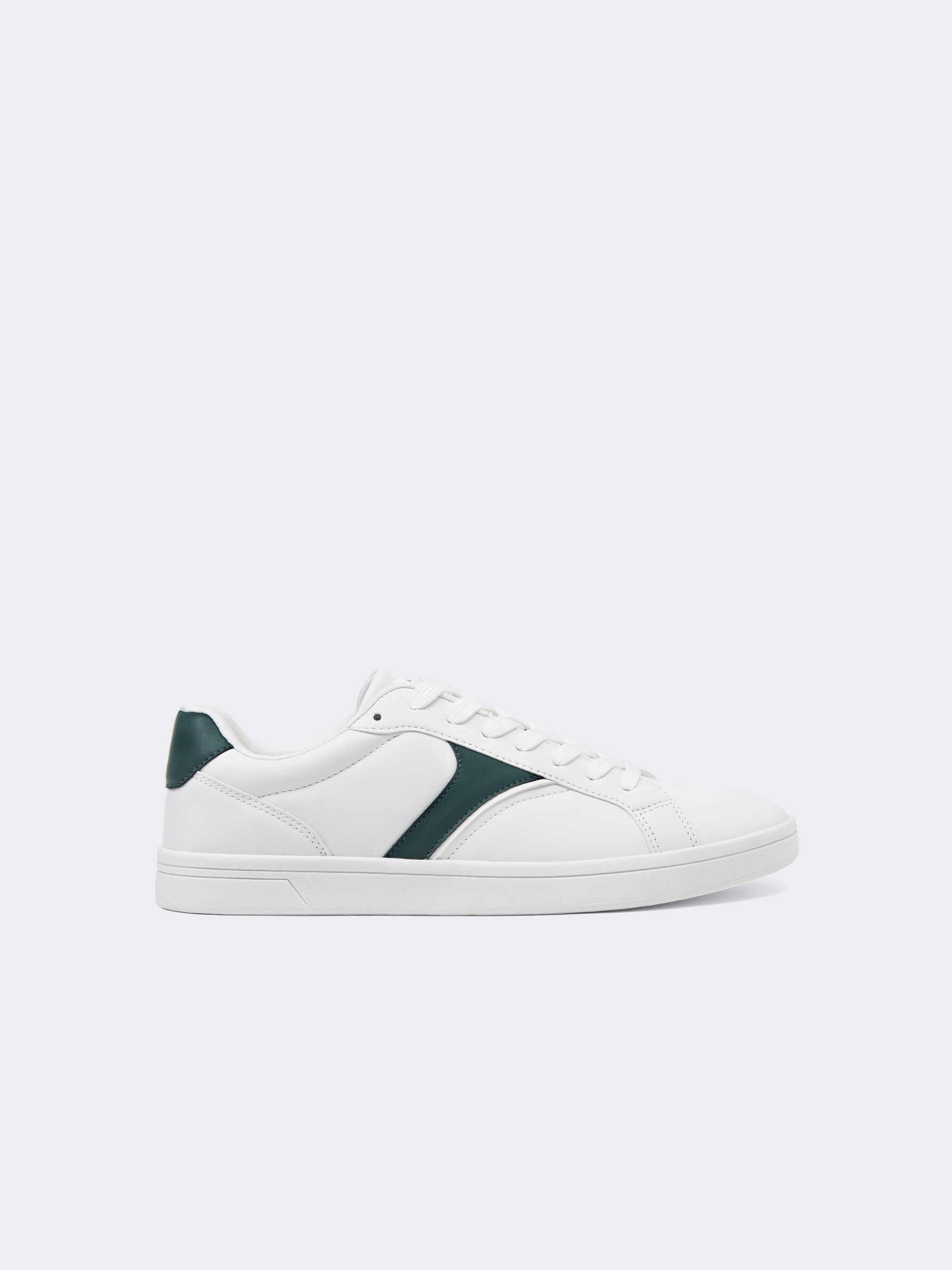 Green casual hot sale sneakers