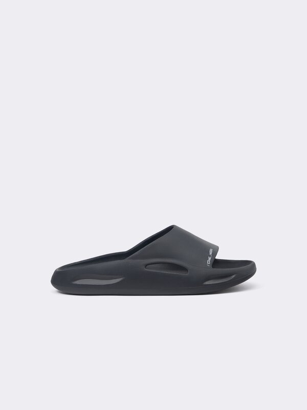 UMBRO x LEFTIES pool sandals