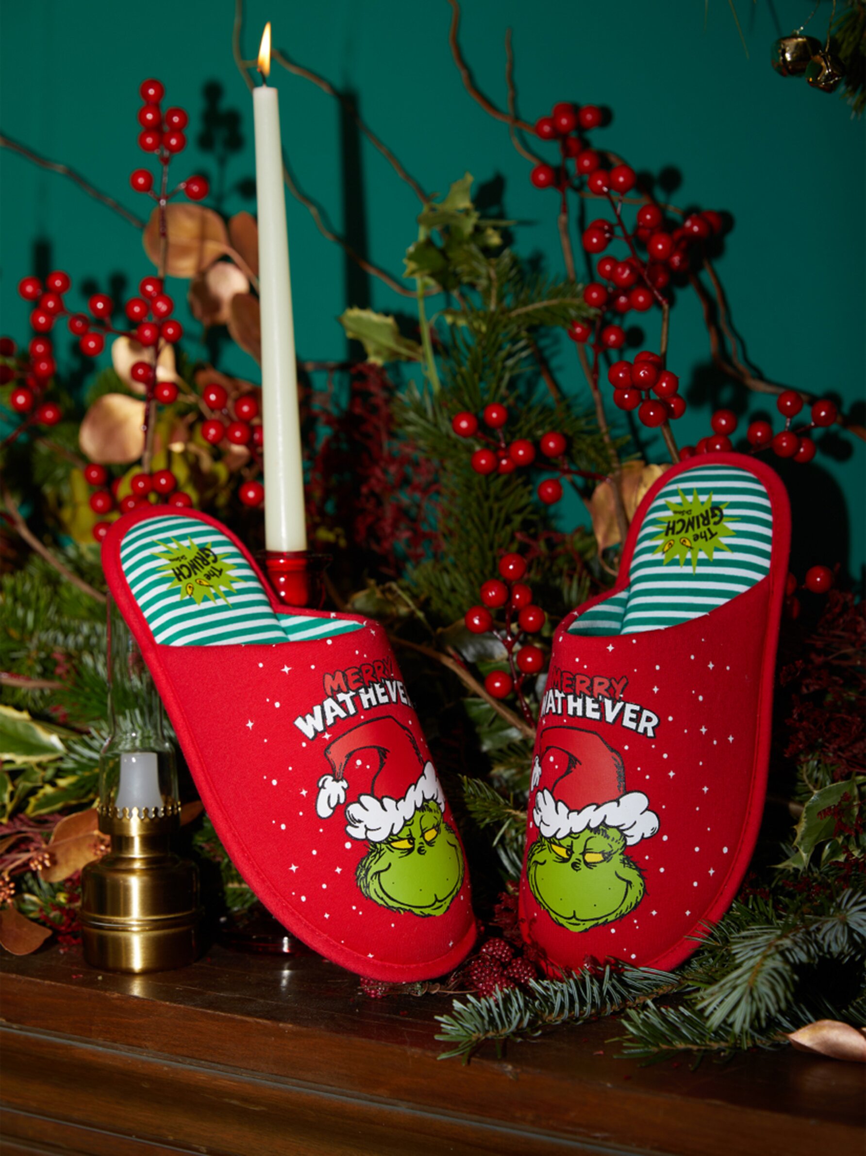 The grinch clearance mens slippers