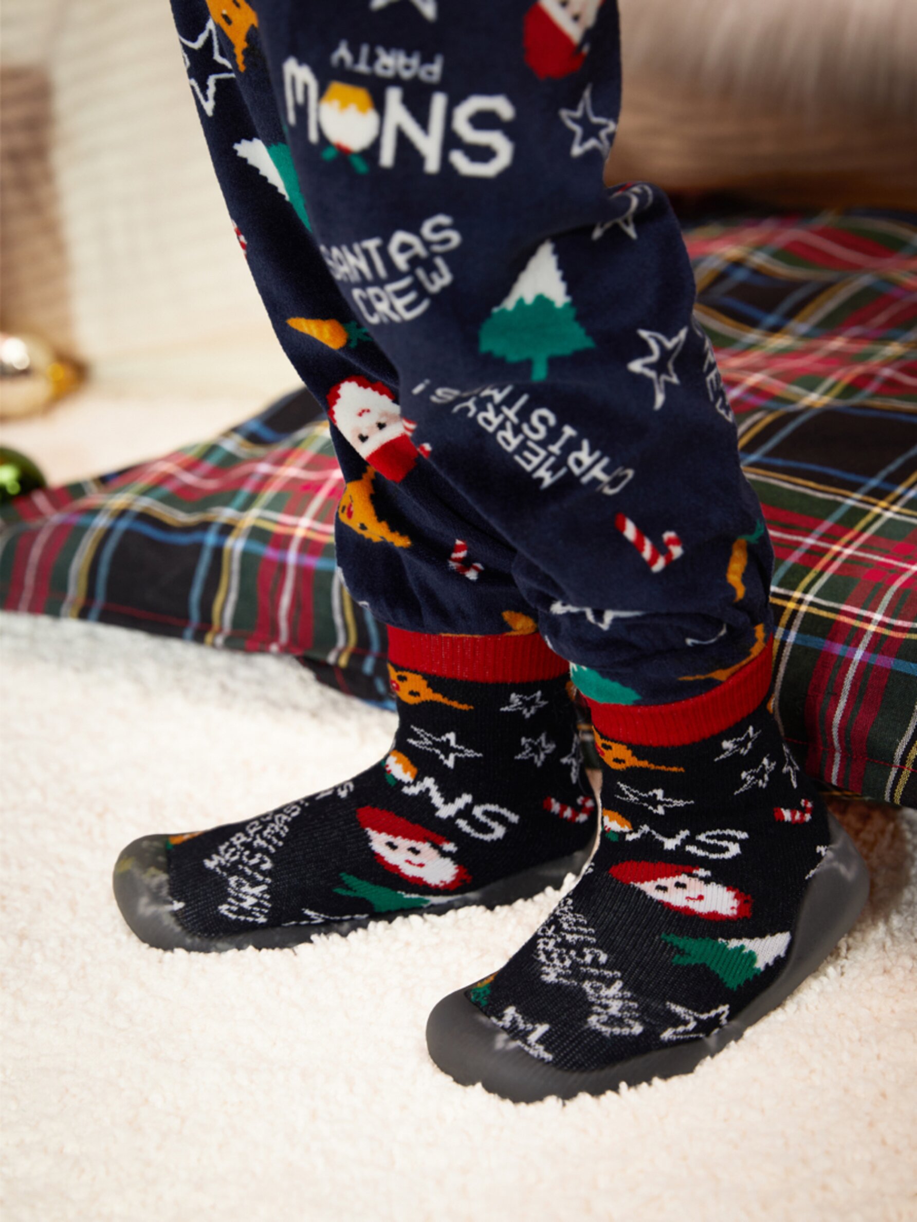 Mens christmas slipper hotsell socks