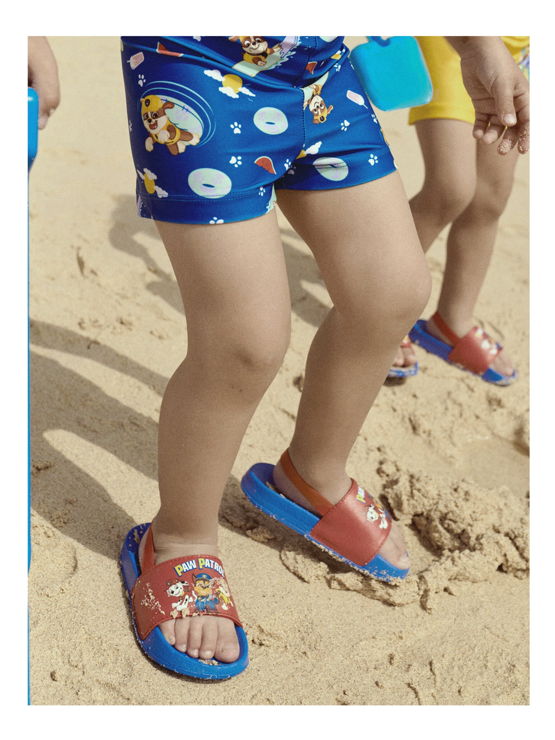 Boys pool sandals online