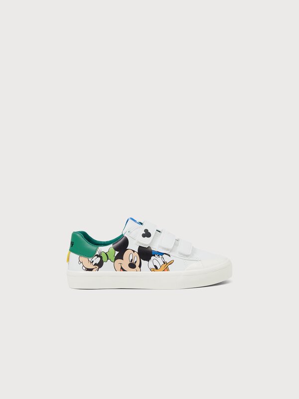 Sneakers with ©DISNEY designs