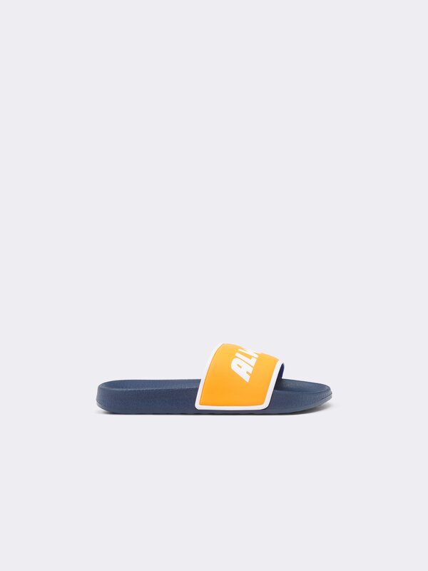 Pool sandals