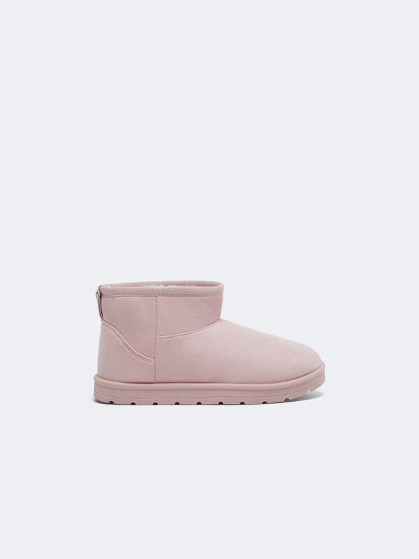 Lined ankle boots