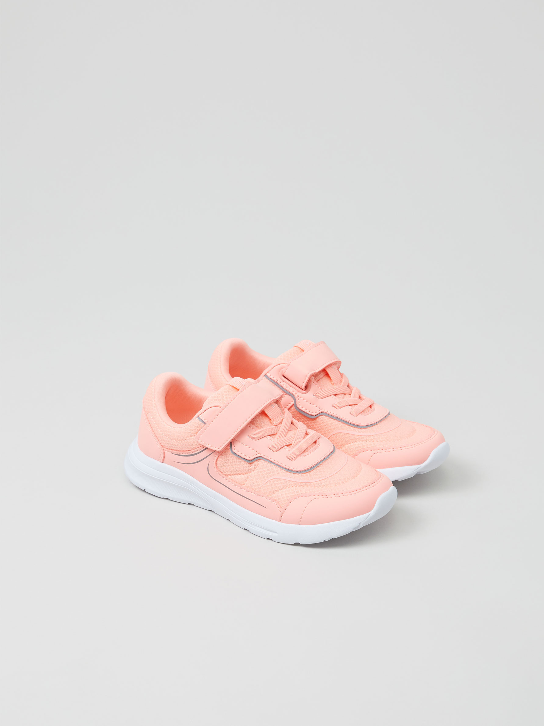 Baby girl best sale pink sneakers