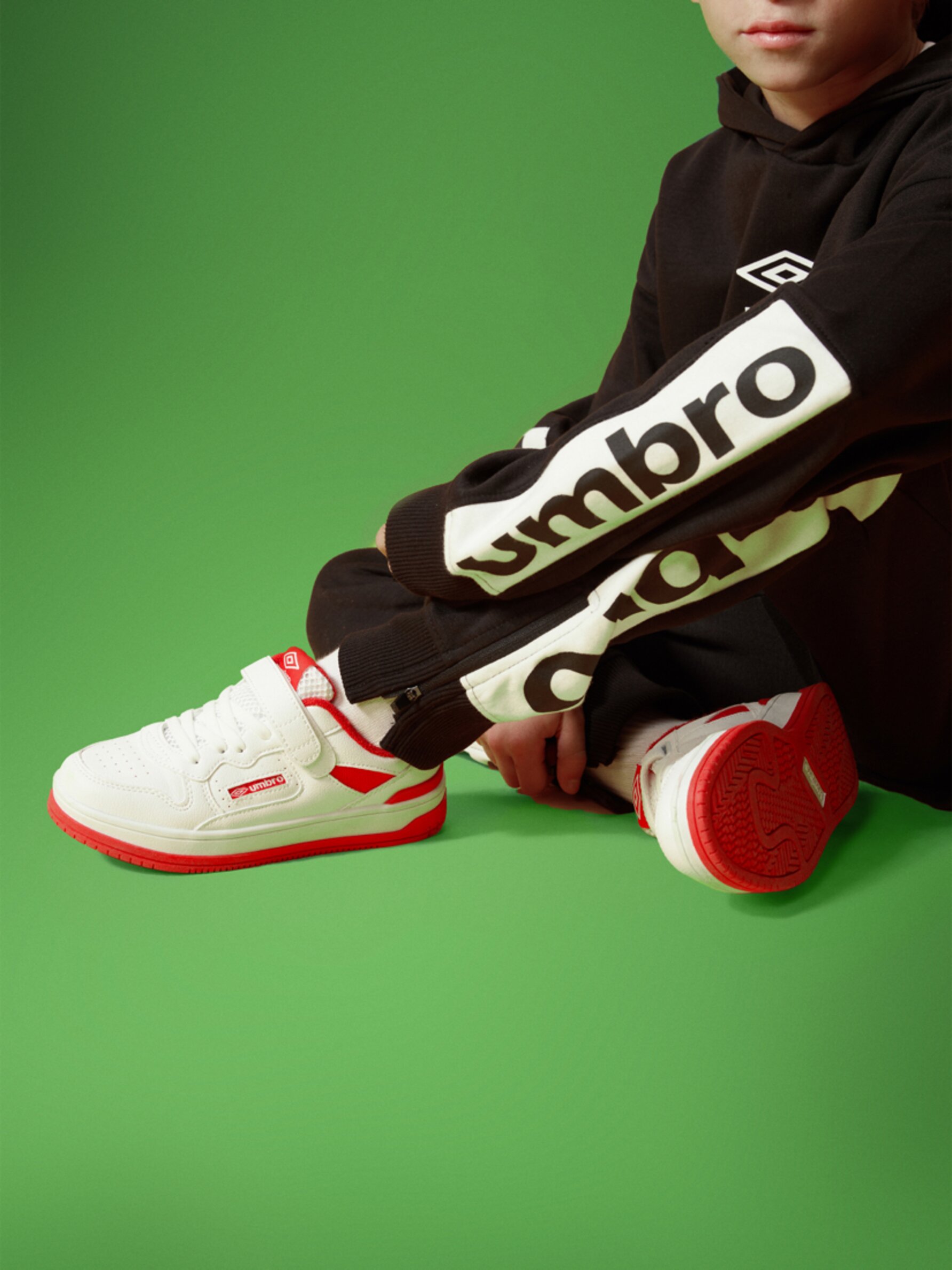 Umbro walking store shoes