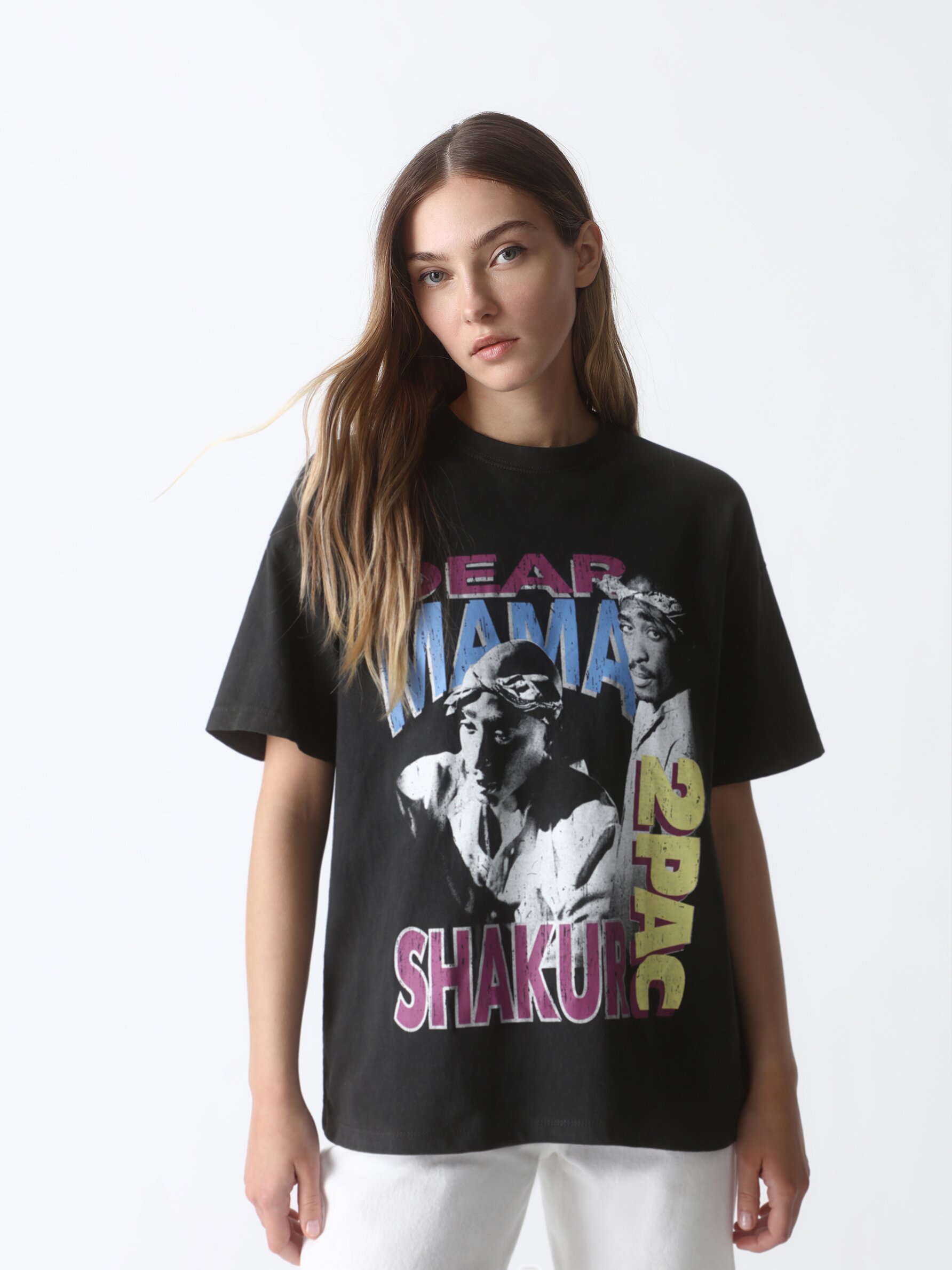 Touhou Volcánico Intentar Tupac Shakur ©Universal print T-shirt - Collabs - CLOTHING - Woman - |  Lefties Andorra