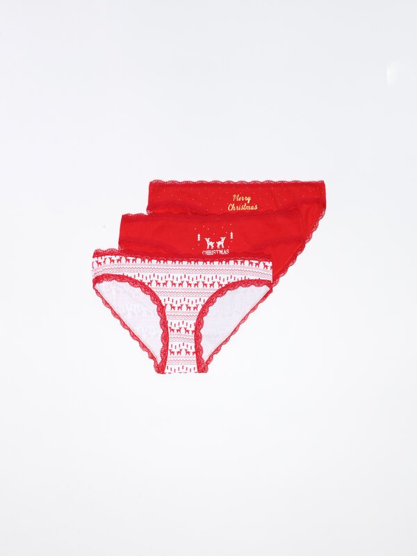 Pack of 3 pairs of Christmas classic briefs.