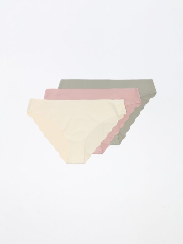 3-Pack of classic scalloped microfibre briefs