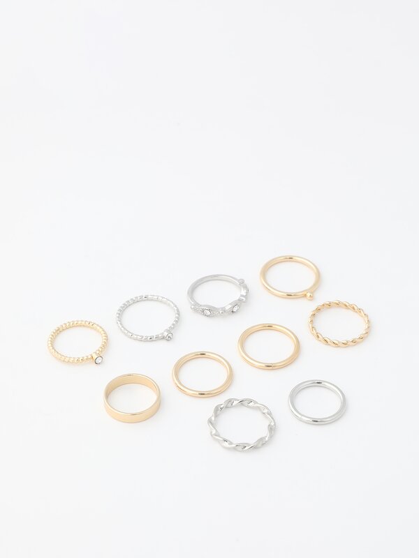 Pack of 8 rings