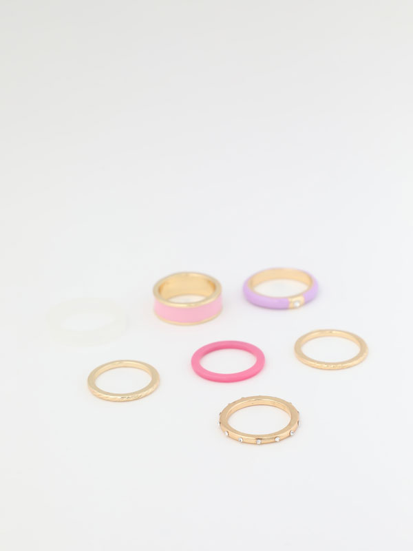 Pack of 7 assorted rings