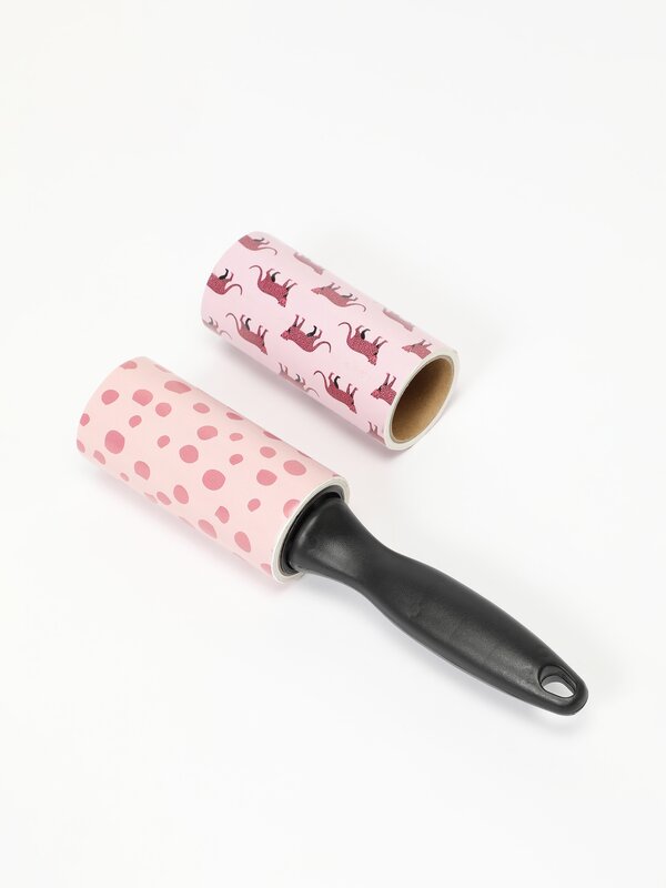 Animal print lint remover and refill pack