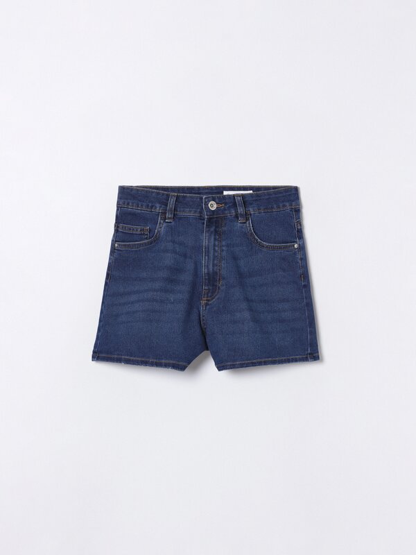 Basic denim shorts