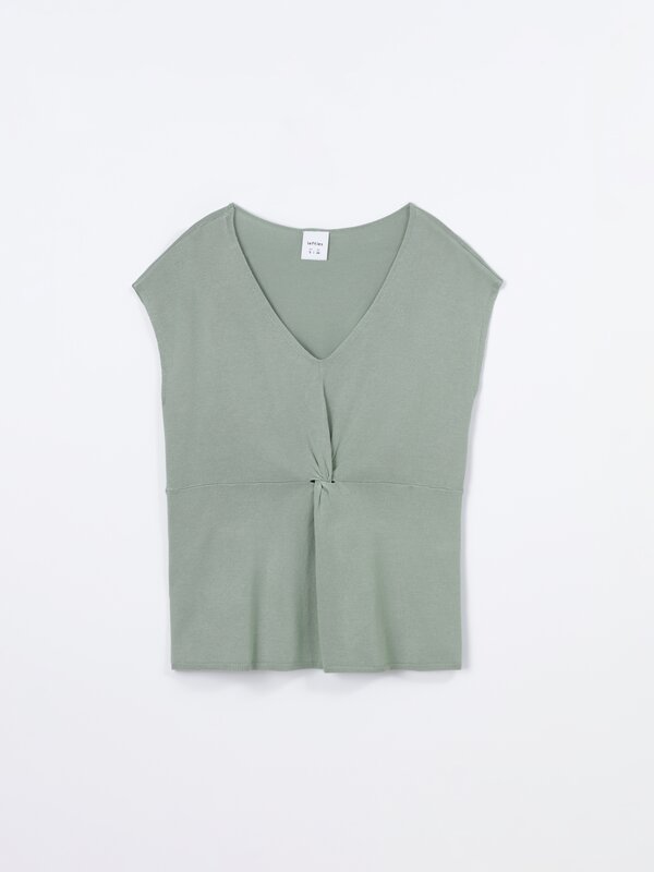 Drop sleeve T-shirt