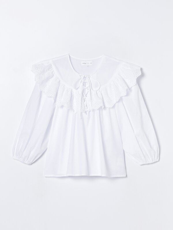 Blouse with ruffle detail