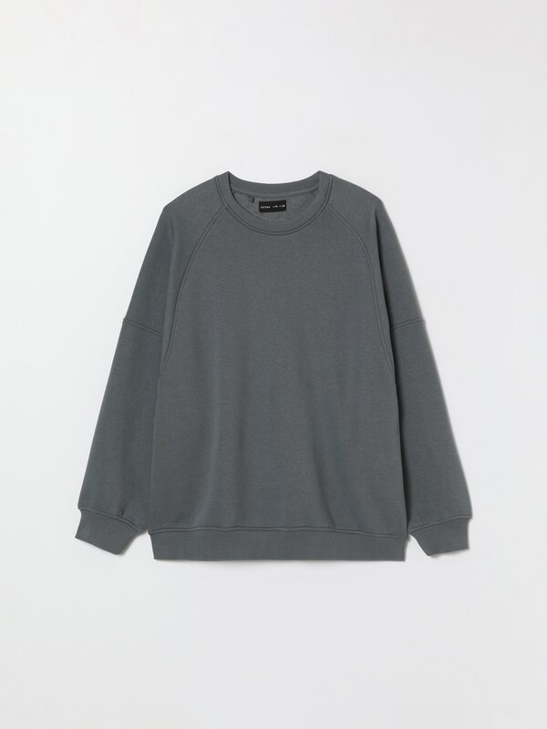Basic oversized sweatshirt