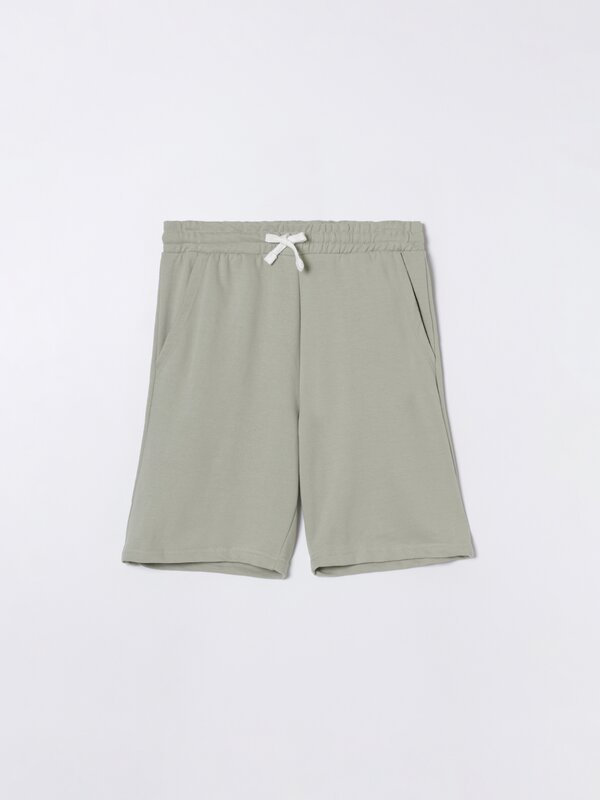 Basic plush Bermuda shorts