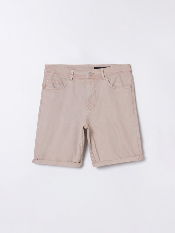 Basic slim fit Bermuda shorts