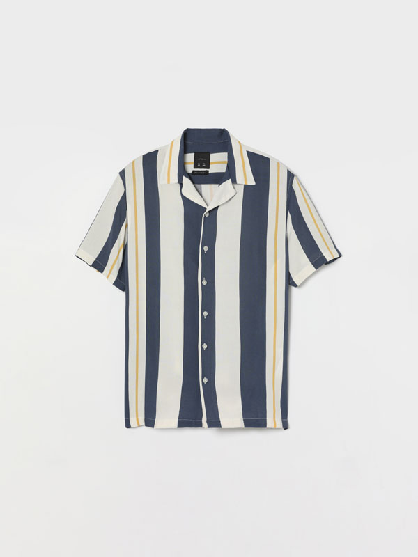 Striped short sleeve shirt
